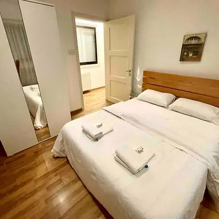Comfortable Corporate In The Heart Of The Aiantos By Platform 357