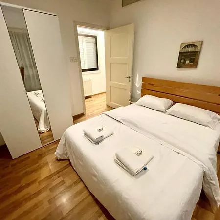 Comfortable Corporate In The Heart Of The Aiantos By Platform 357 דירה *