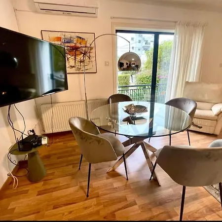 아파트 Comfortable Corporate In The Heart Of The Aiantos By Platform 357