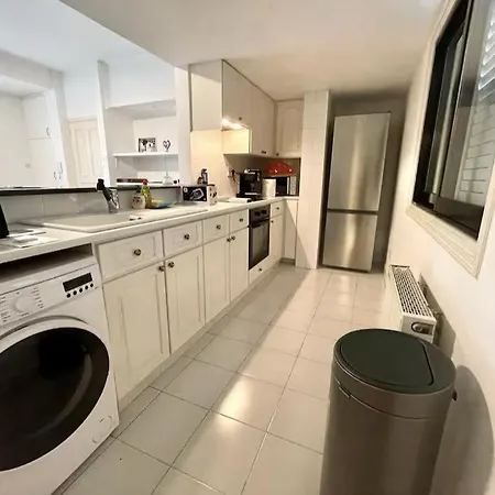 Comfortable Corporate In The Heart Of The Aiantos By Platform 357 דירה *